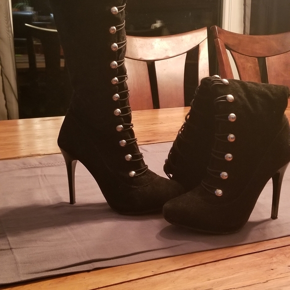 Boots - Picture 1 of 3